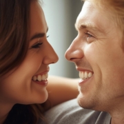 Frauen, Geld und Beziehungen – wie Geldstreit eure Liebe belastet (und wie ihr es ändern könnt)